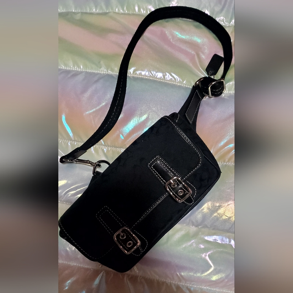 EUC Coach Vintage Bon Voage Signature Belt Bag